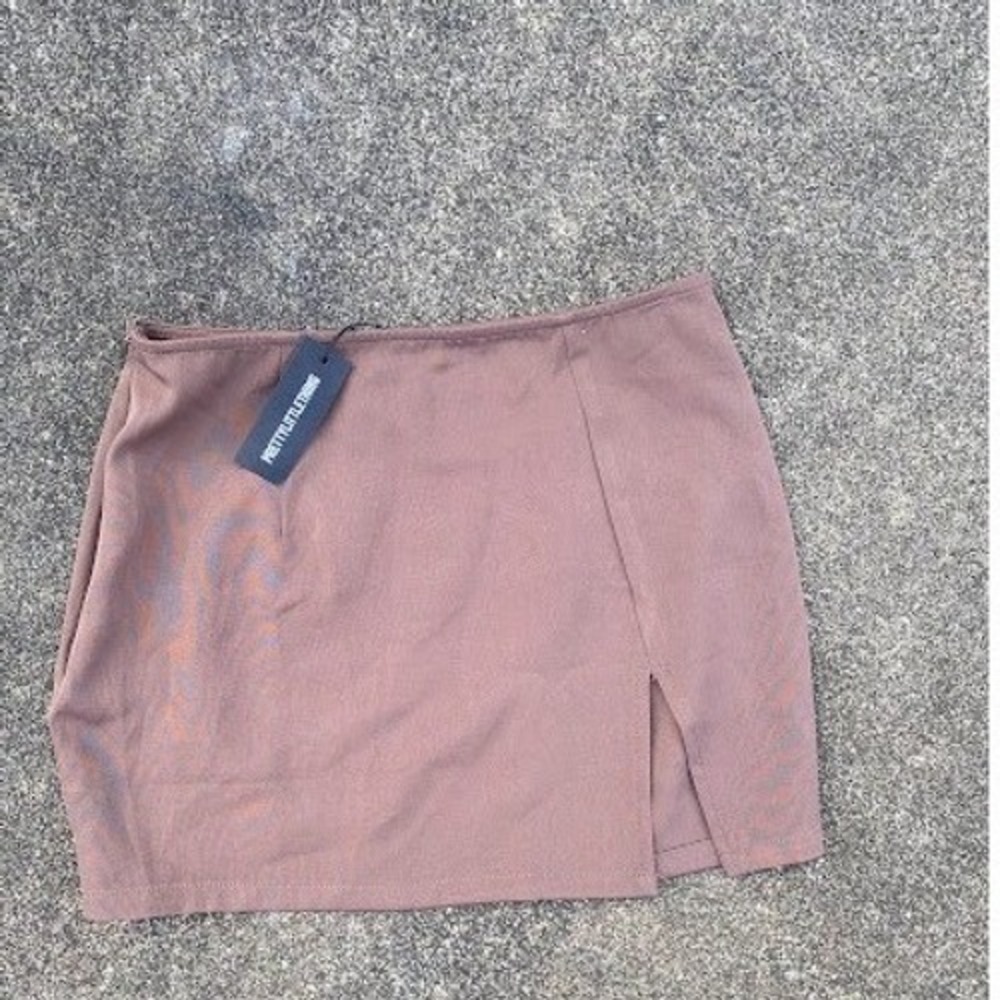 PrettyLittleThing Petite Mauve Brown Side Slit Mini Skirt US 2 NWT